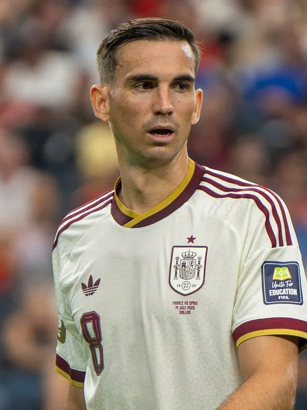 Fabian Ruiz in a Spain national team kit