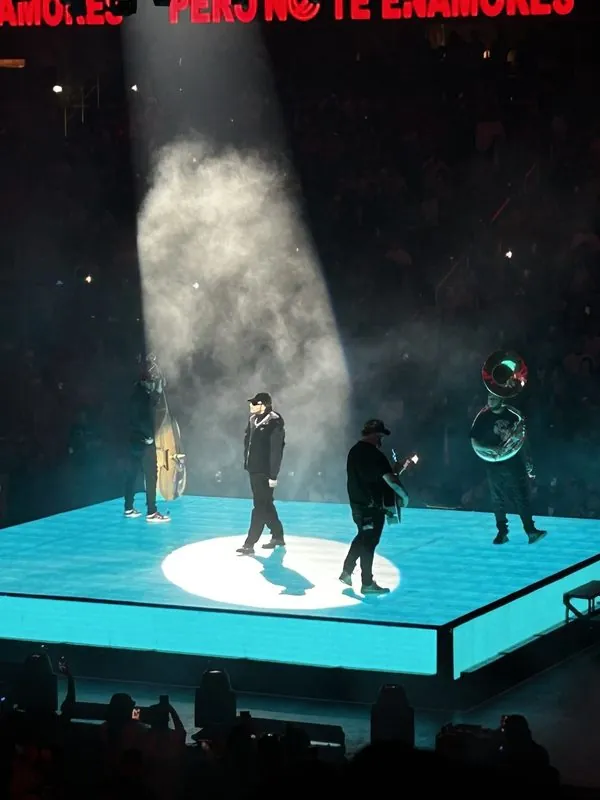 Jesus Ortiz Paz performing on a concert stage