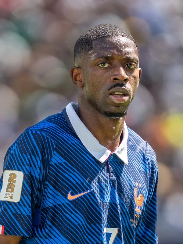Ousmane Dembélé in a France national team shirt